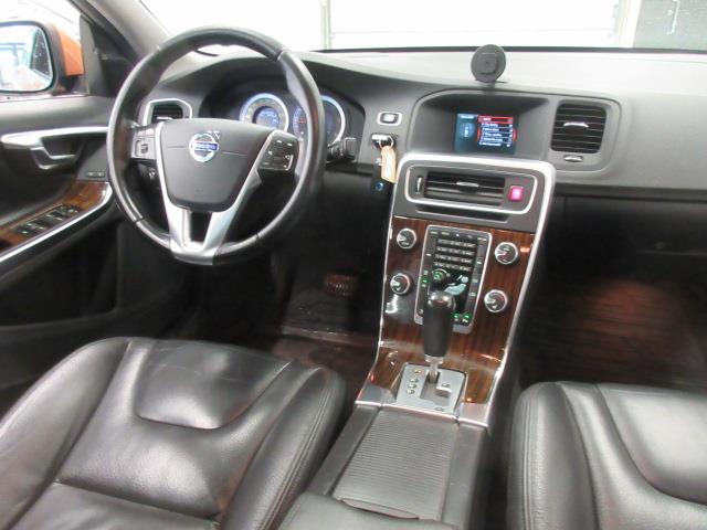 VOLVO S60 2011