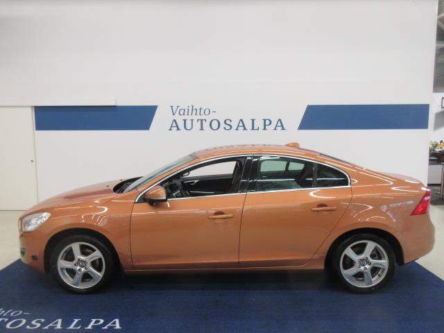 VOLVO S60 2011