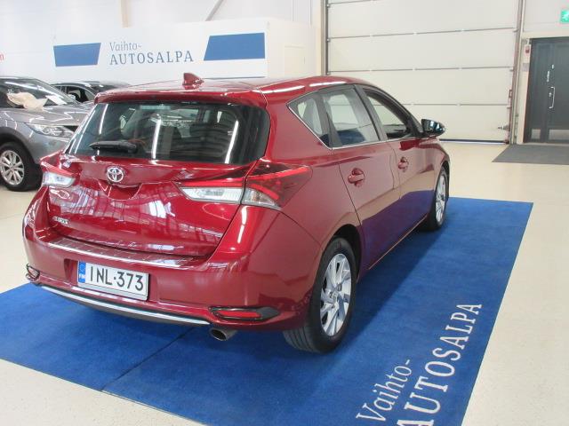 TOYOTA Auris 2017