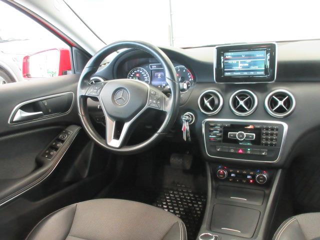 MERCEDES-BENZ A 2015