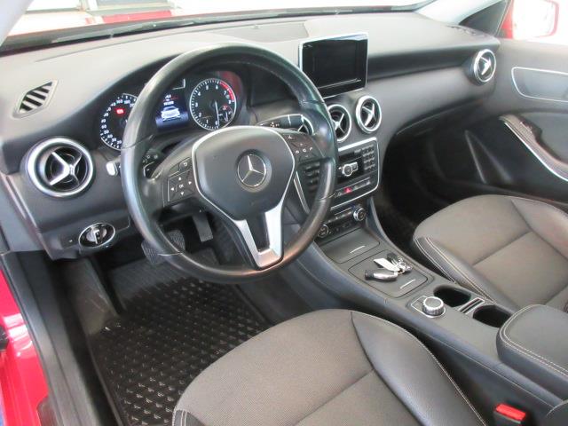MERCEDES-BENZ A 2015