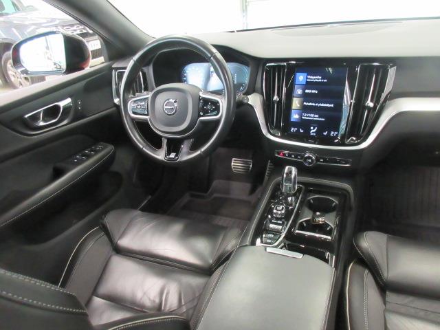 VOLVO V60 2019