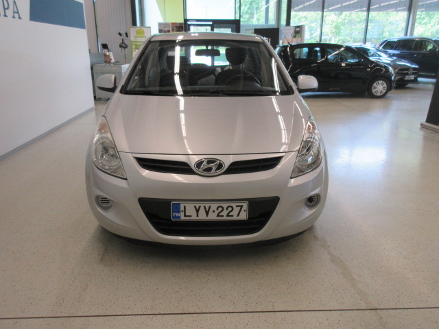 HYUNDAI i20 2010