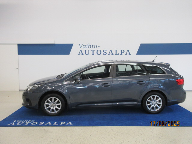 TOYOTA Avensis 2014