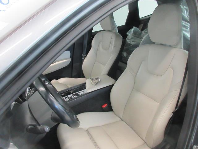 VOLVO XC60 2019