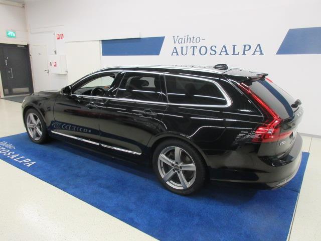 VOLVO V90 2021