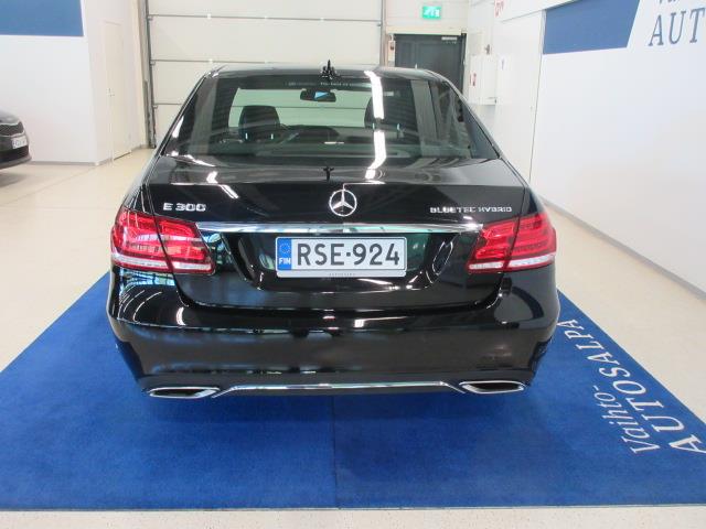 MERCEDES-BENZ E 2015