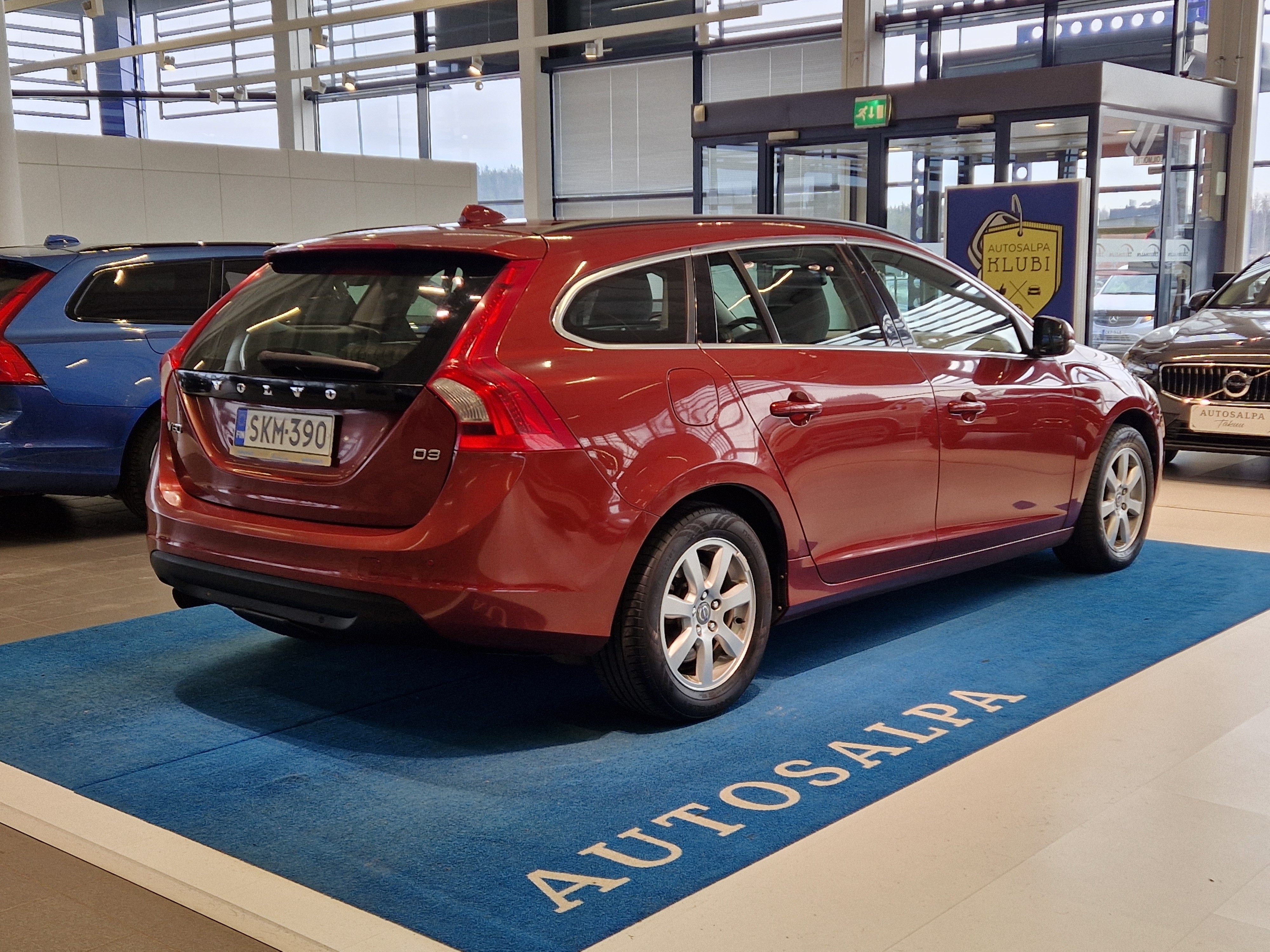 VOLVO V60 2011
