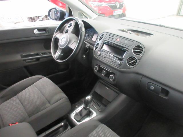VOLKSWAGEN Golf Plus 2012
