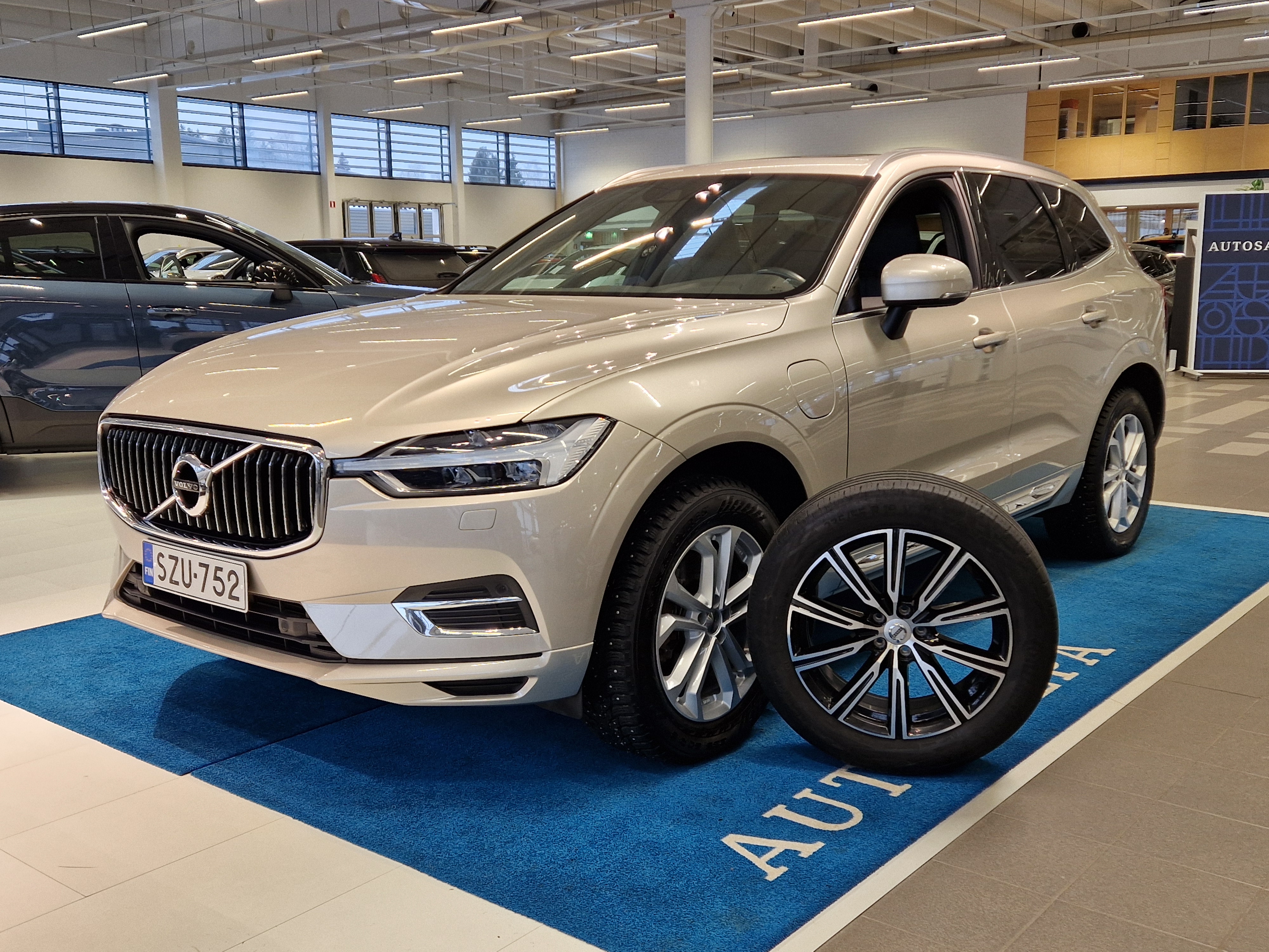 VOLVO XC60 2020