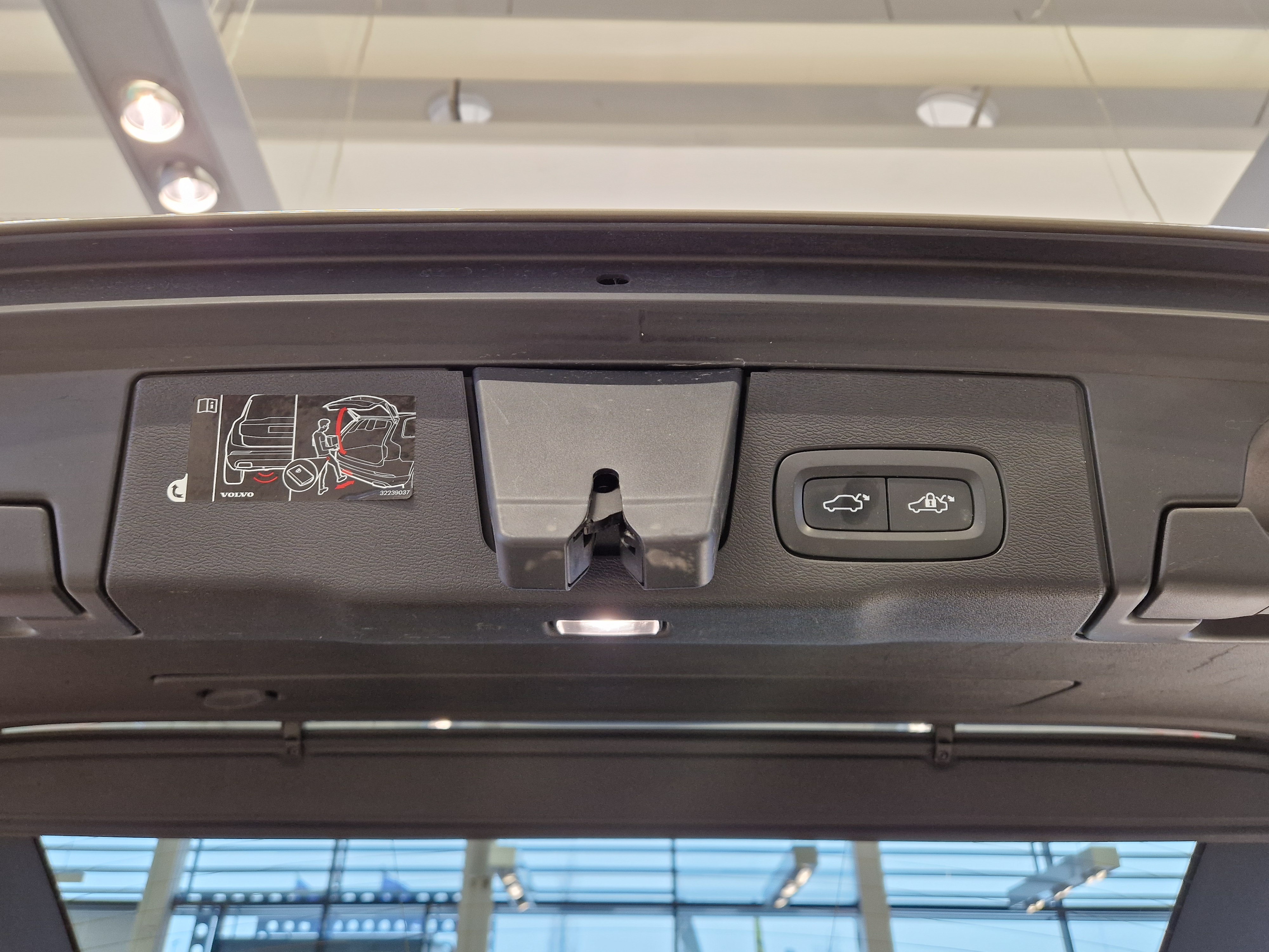 VOLVO XC60 2020