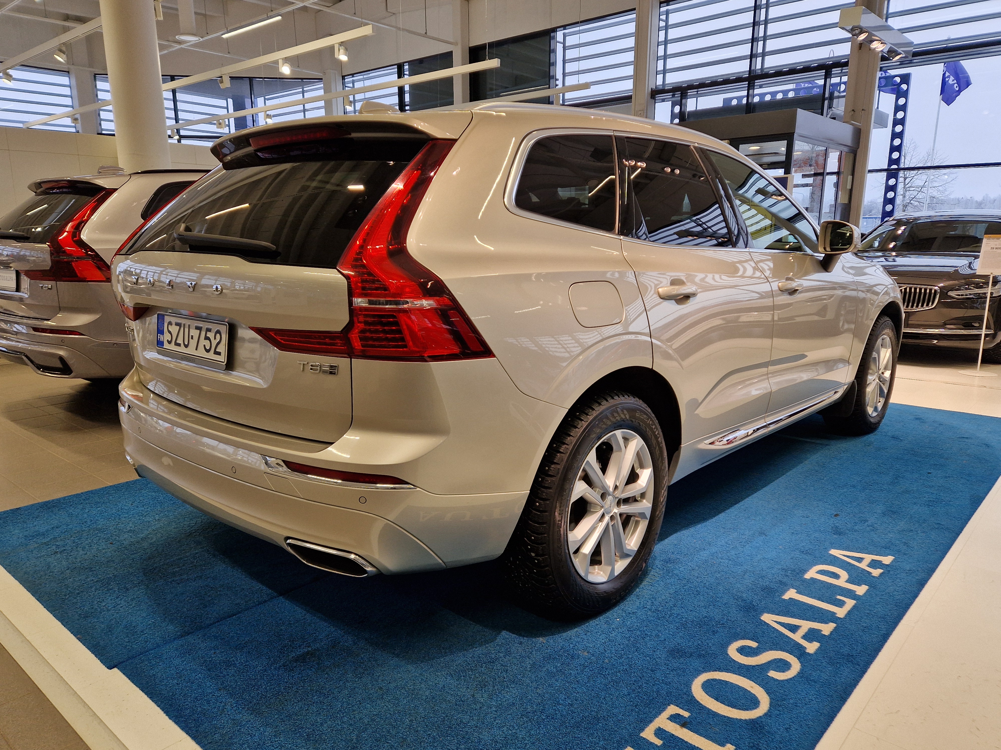 VOLVO XC60 2020