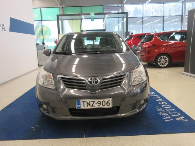 TOYOTA Avensis 2011