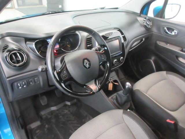 RENAULT Captur 2015