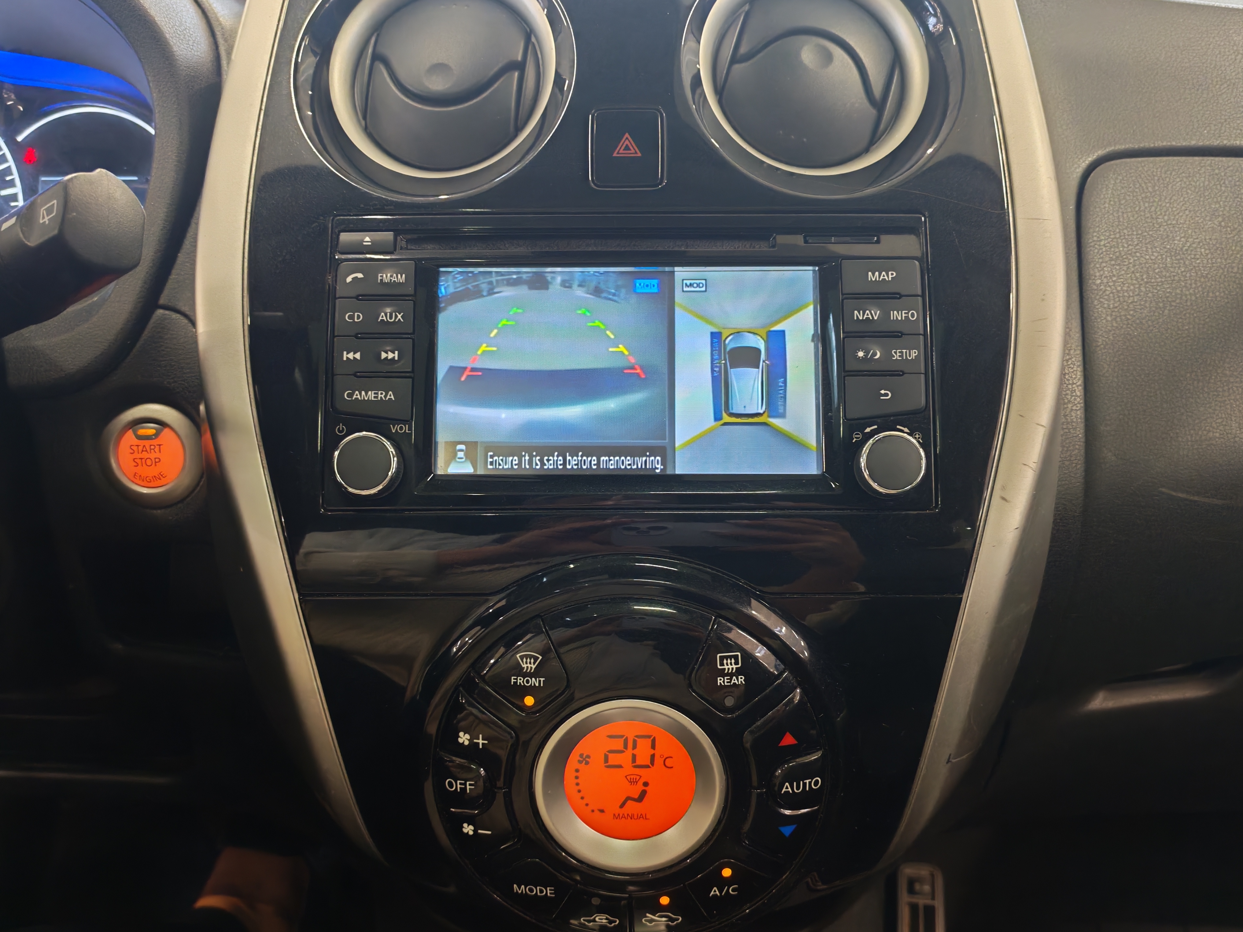 NISSAN Note 2014