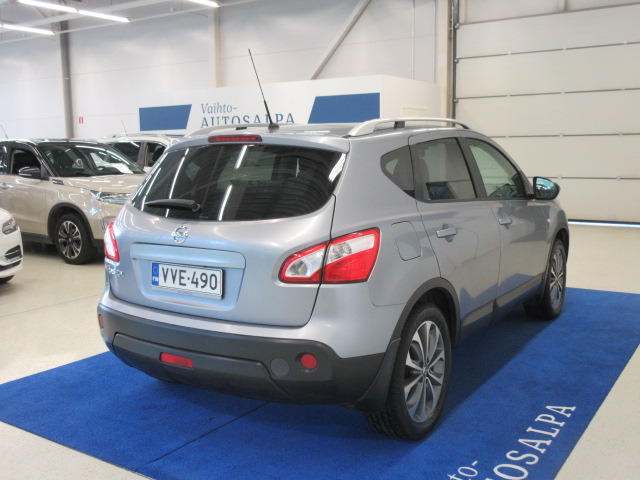 NISSAN Qashqai 2010