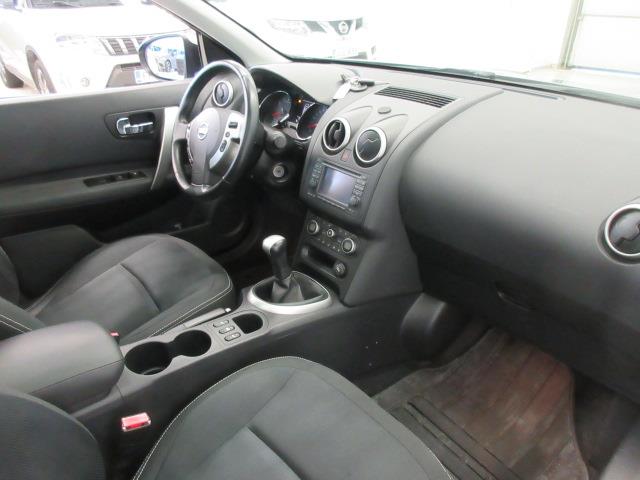 NISSAN Qashqai 2010