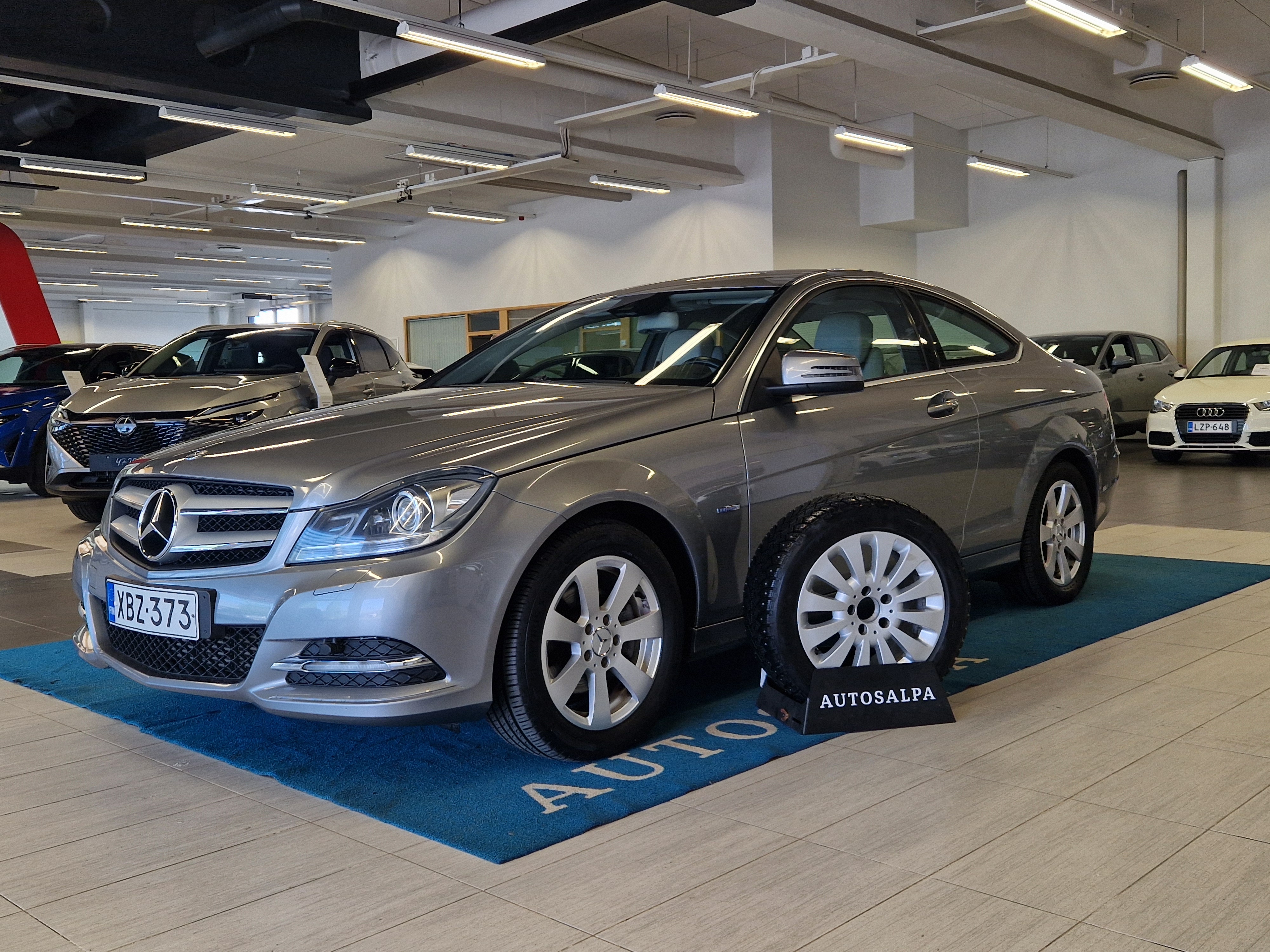 MERCEDES-BENZ C 2011