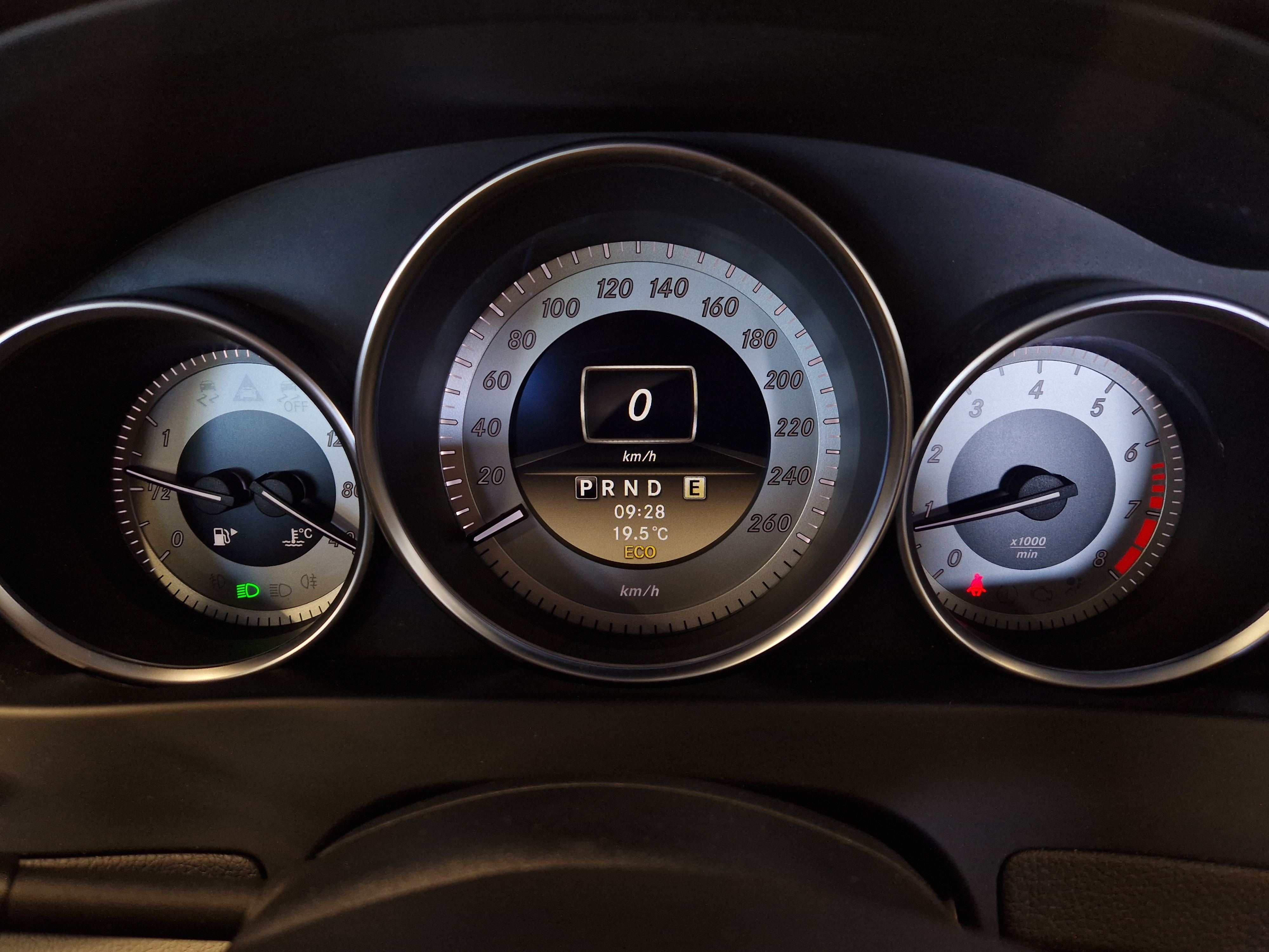 MERCEDES-BENZ C 2011
