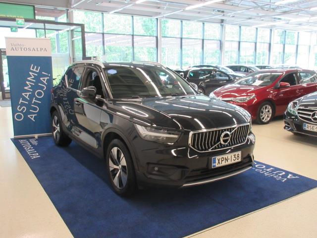 VOLVO XC40 2021