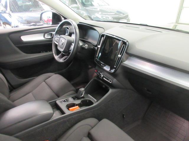 VOLVO XC40 2021