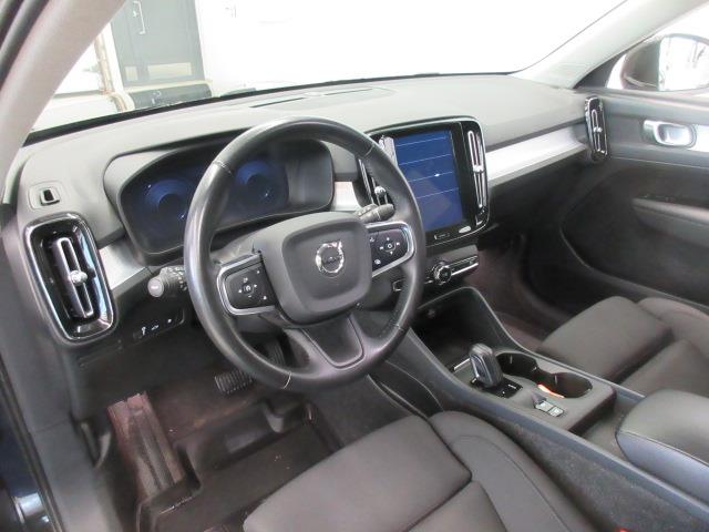 VOLVO XC40 2021