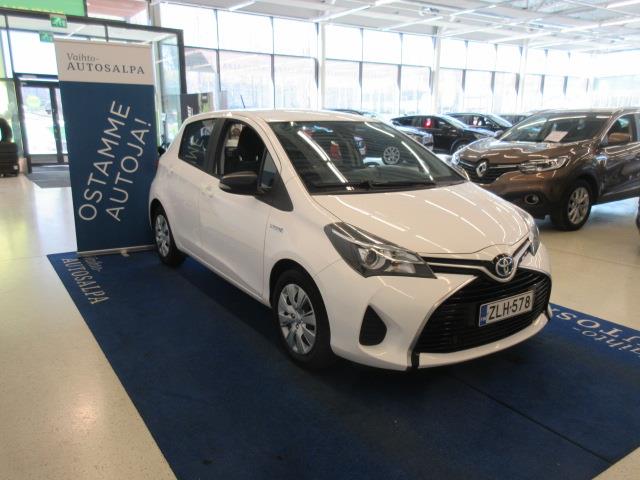 TOYOTA Yaris 2016