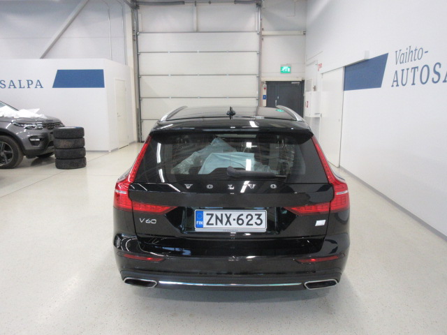 VOLVO V60 2022