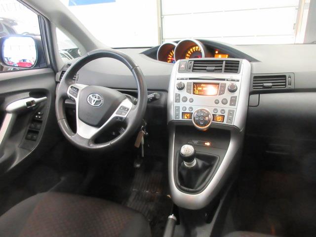 TOYOTA Verso 2011