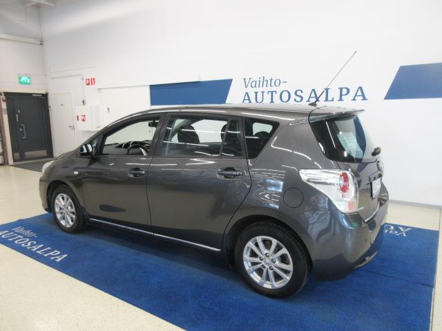 TOYOTA Verso 2011