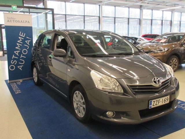 TOYOTA Verso 2011