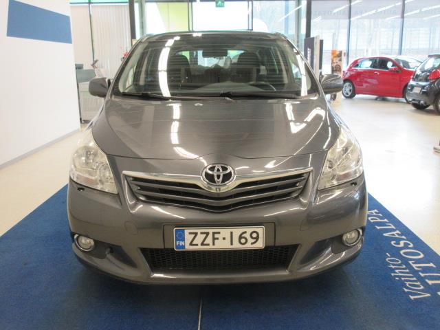 TOYOTA Verso 2011