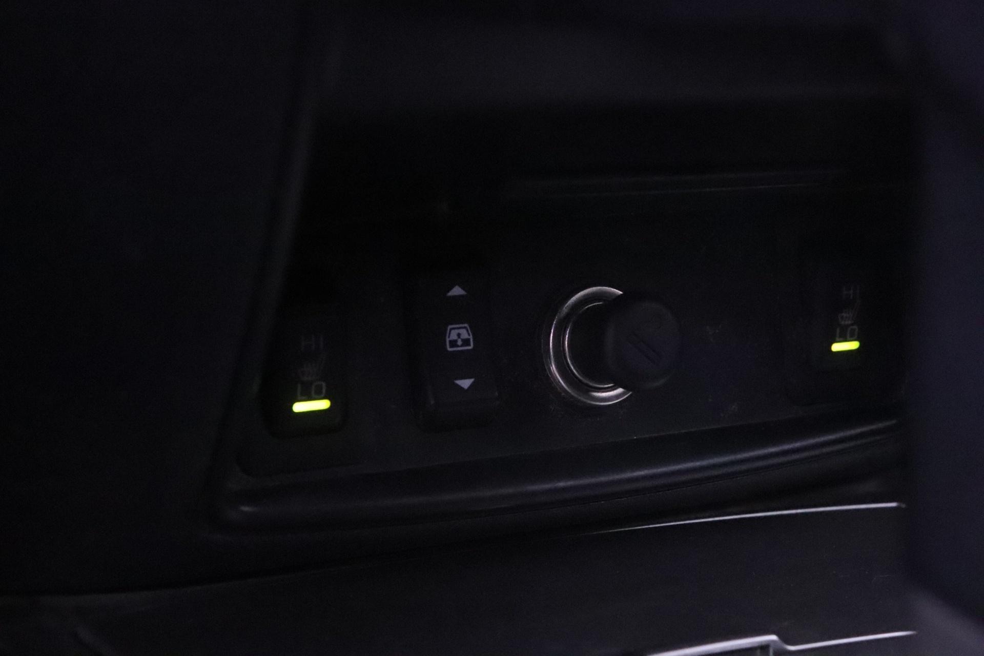 MITSUBISHI L200 2014