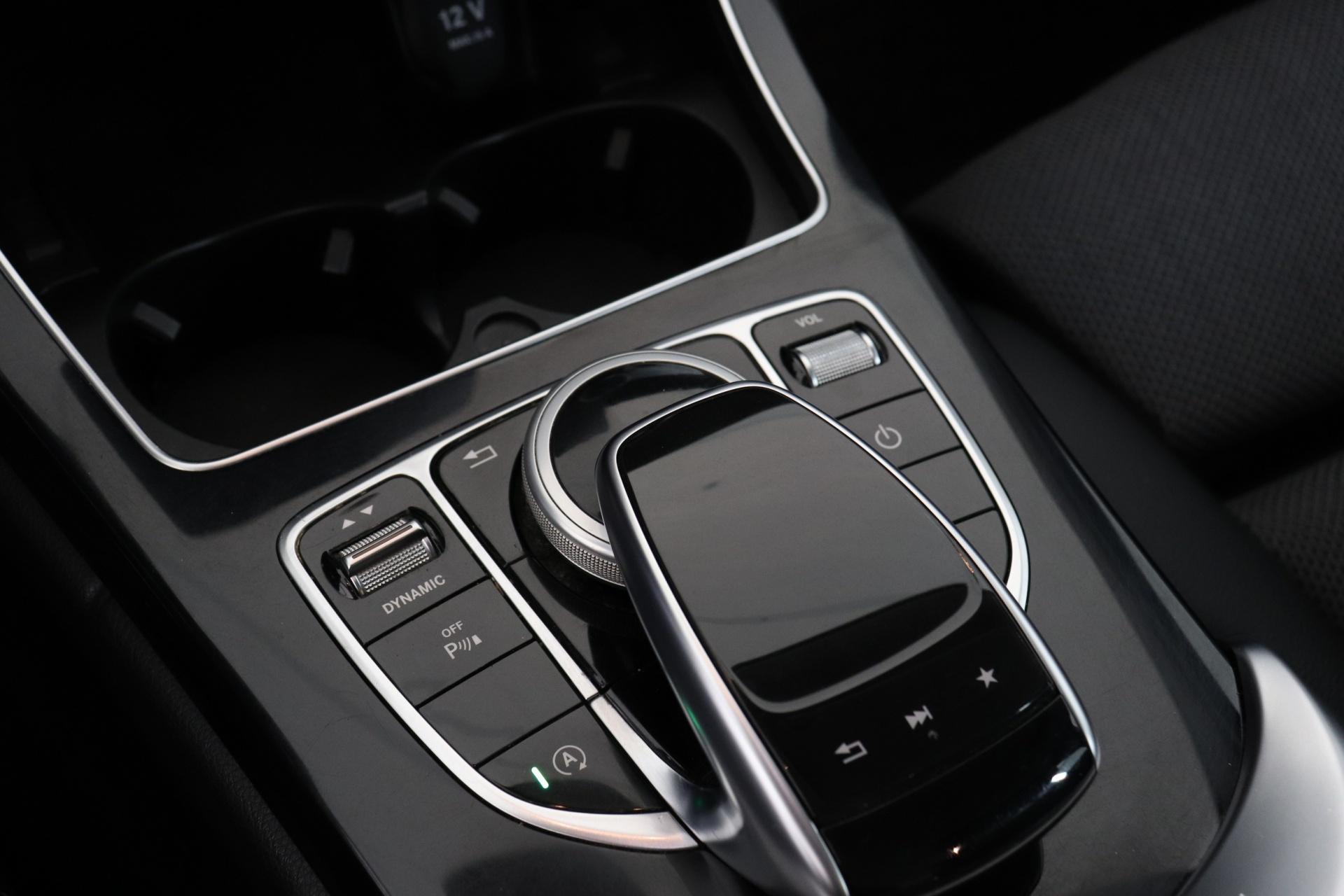 MERCEDES-BENZ C 2017