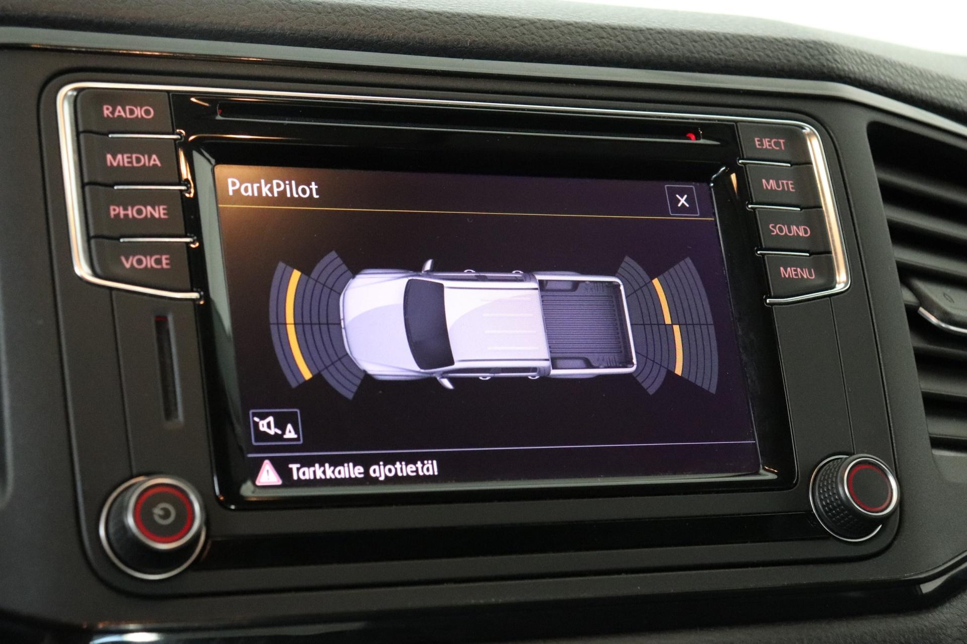 VOLKSWAGEN Amarok 2016
