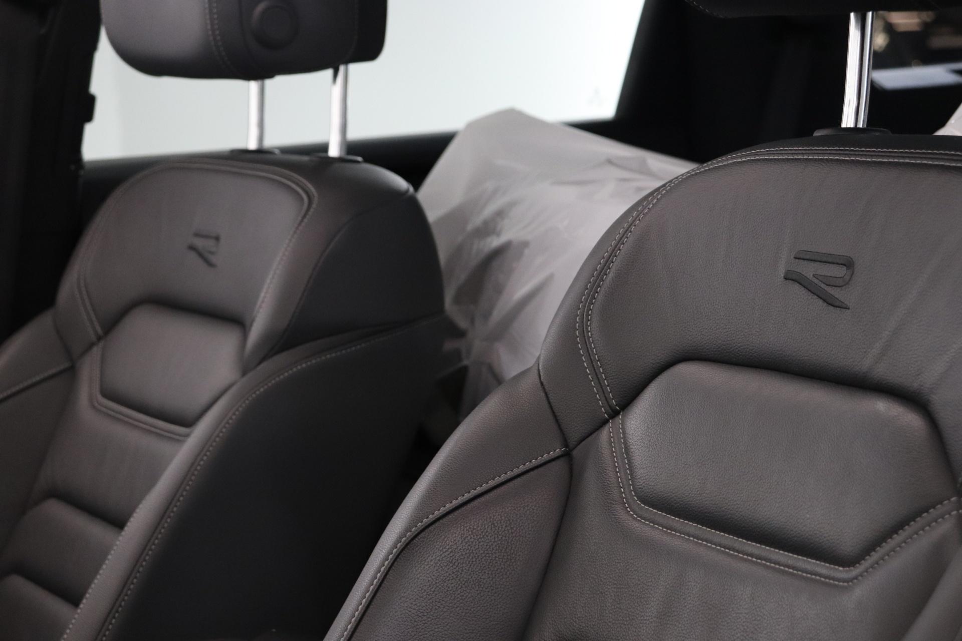 VOLKSWAGEN Touareg 2021