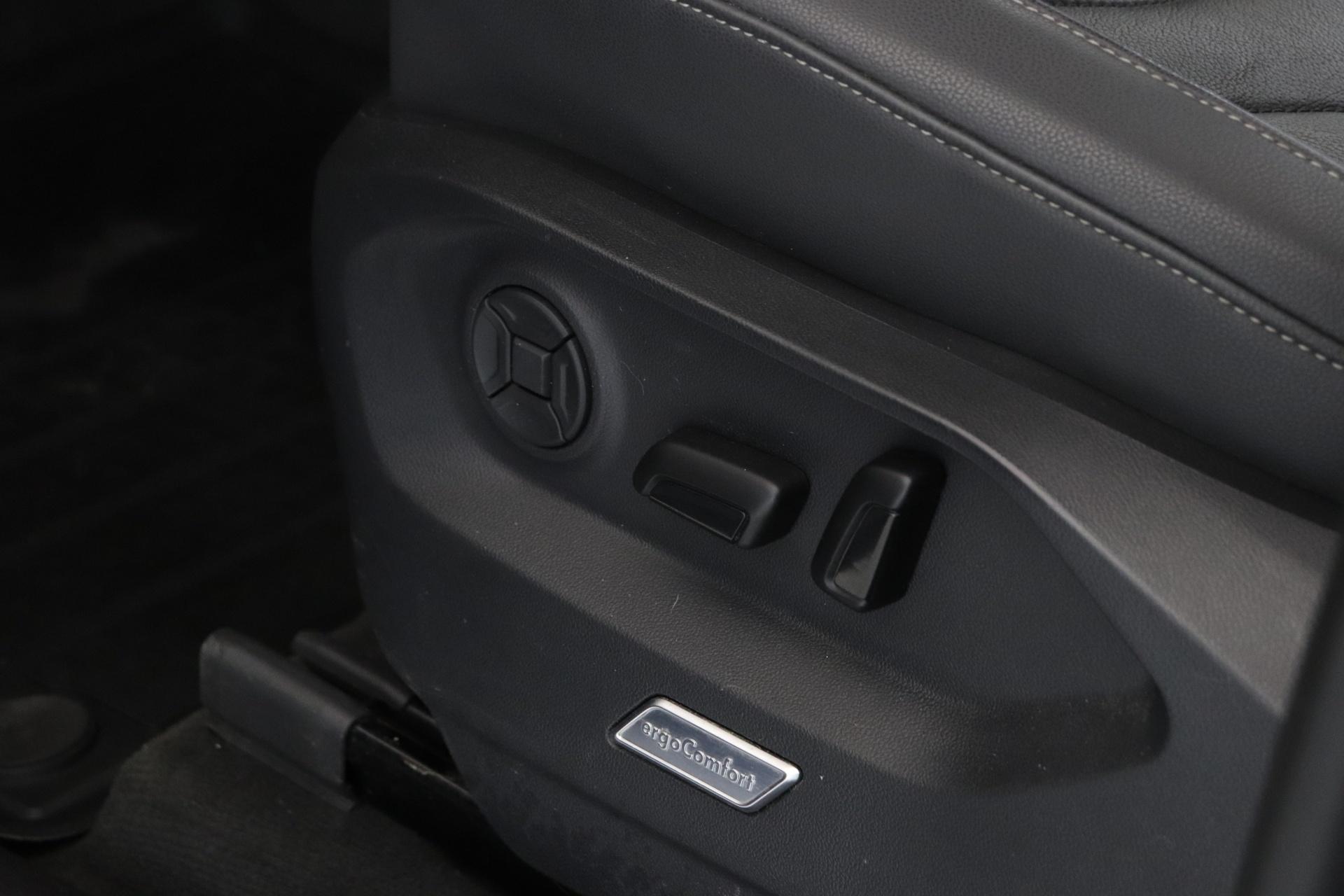 VOLKSWAGEN Touareg 2021