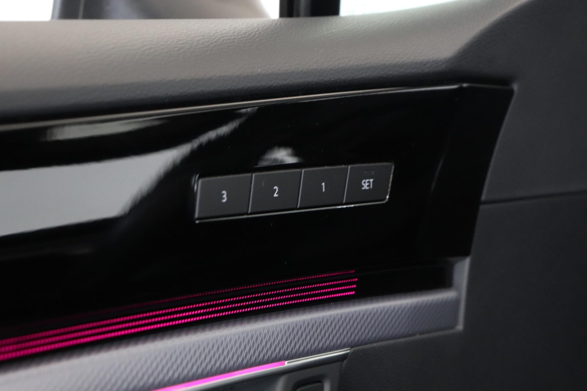 VOLKSWAGEN Touareg 2021