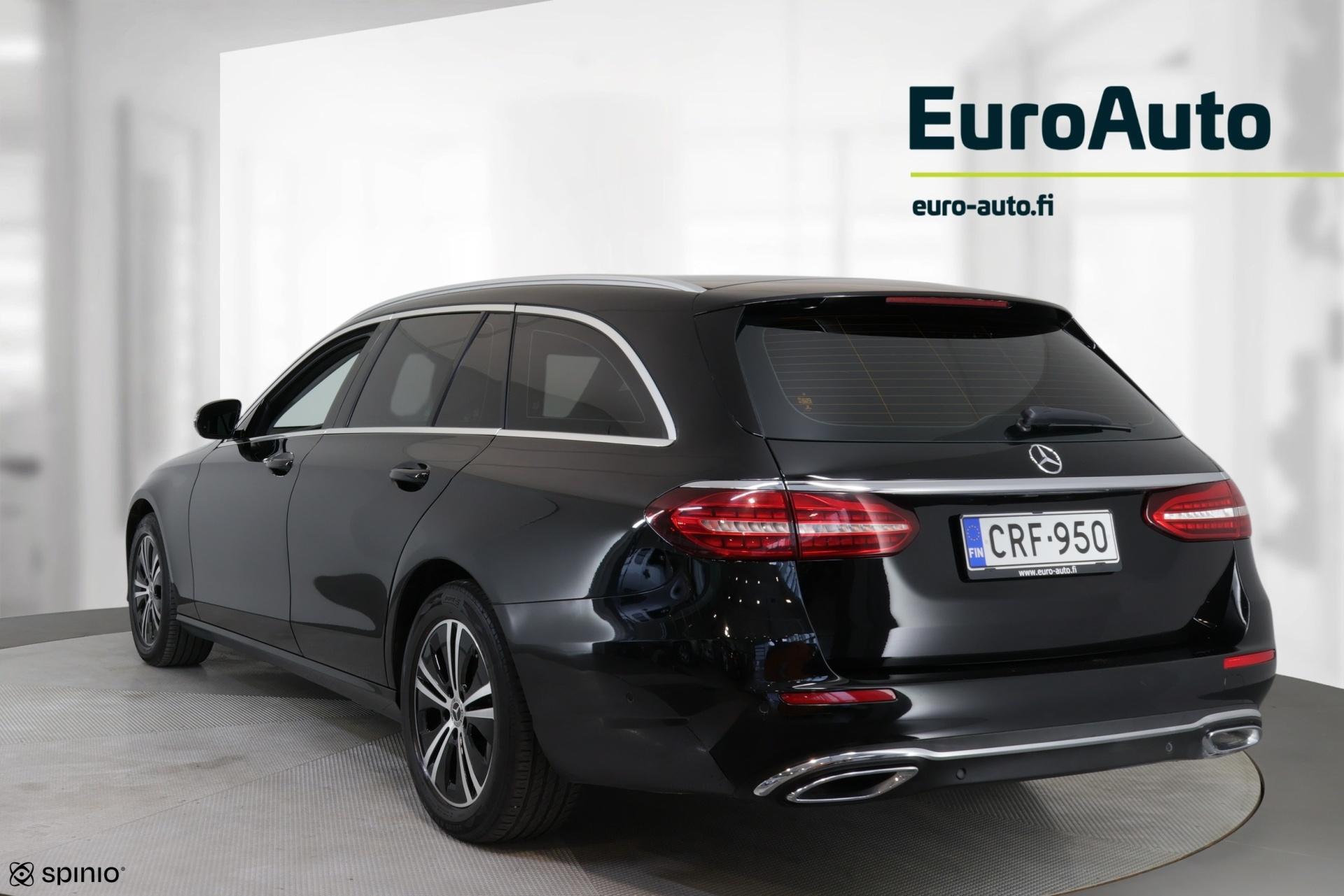 MERCEDES-BENZ E 2022