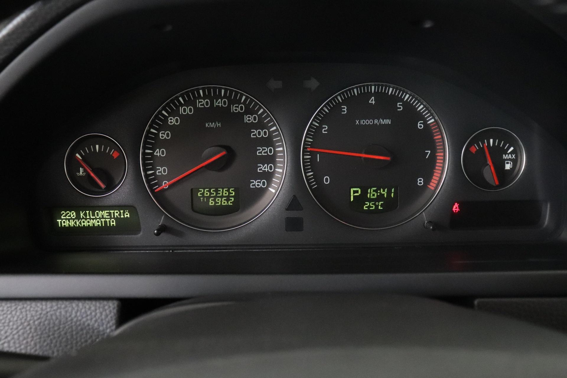 VOLVO XC90 2006