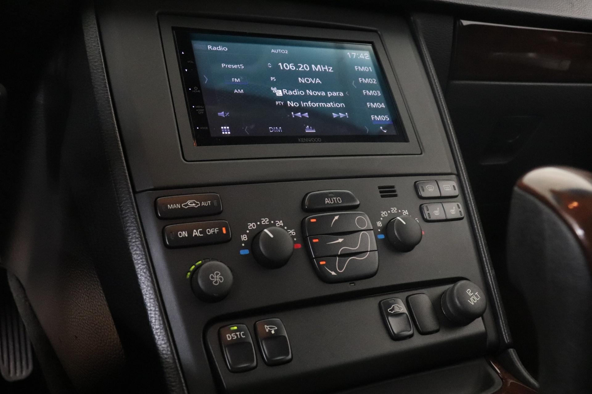 VOLVO XC90 2006