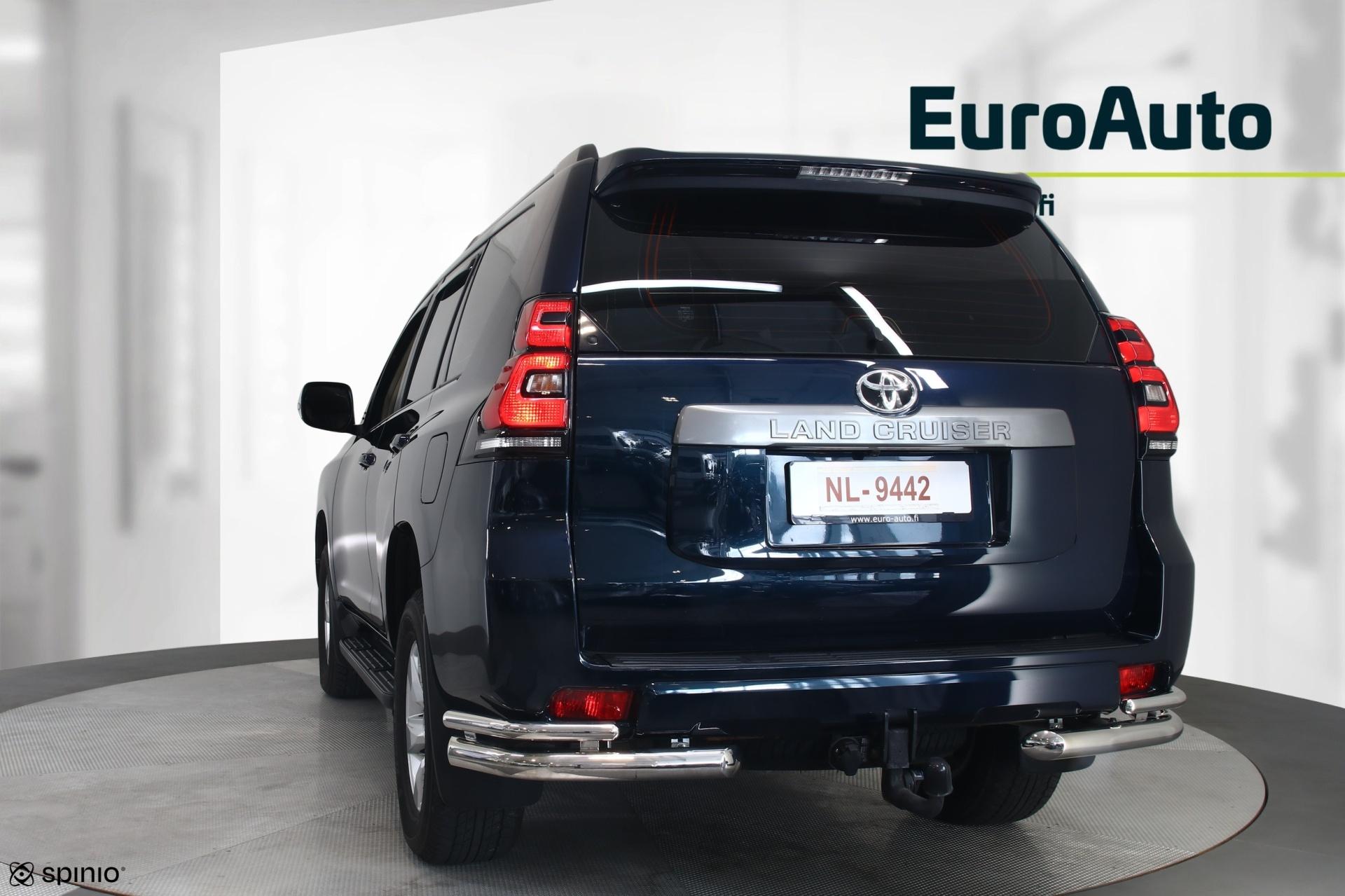 TOYOTA Land Cruiser 2020