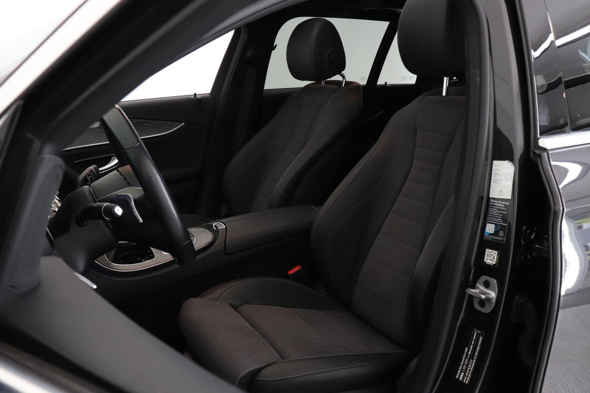 MERCEDES-BENZ E 2021