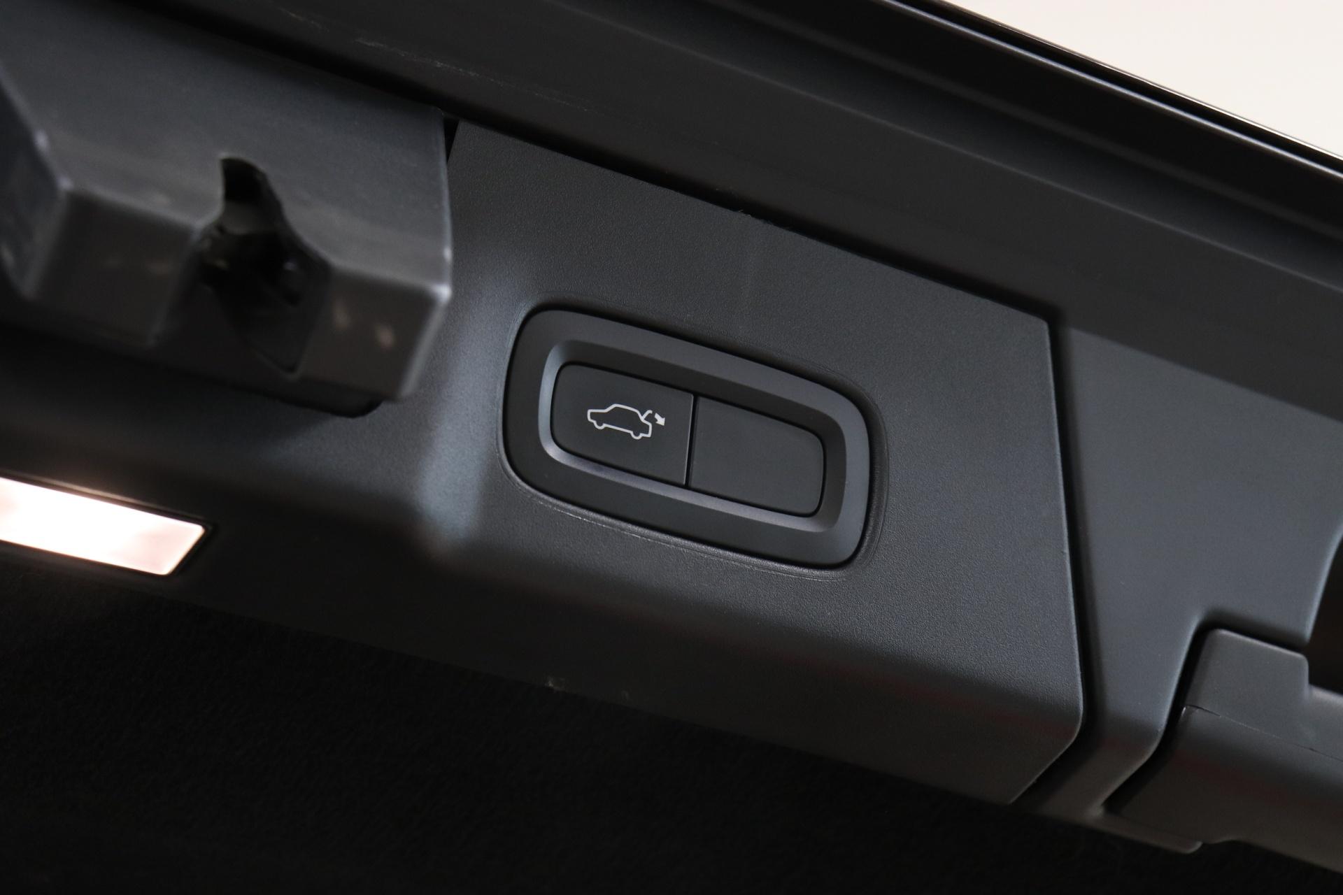 VOLVO V90 Cross Country 2018