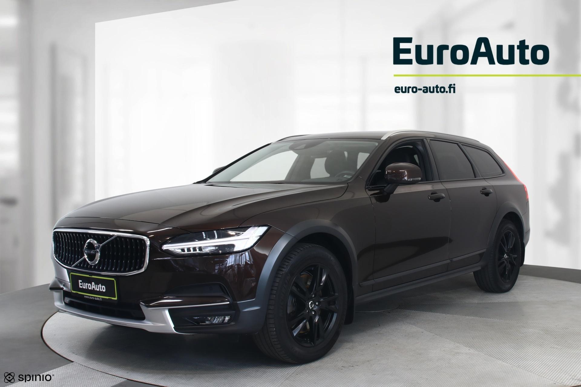 VOLVO V90 Cross Country 2018