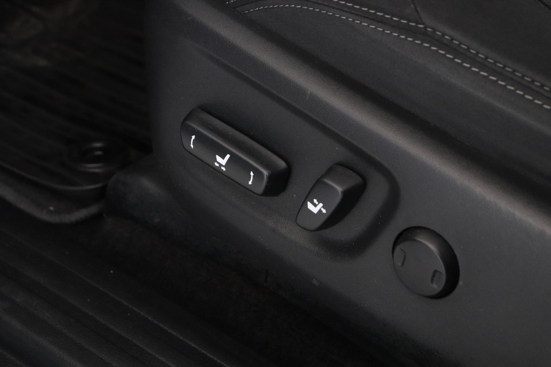 TOYOTA Land Cruiser 2020