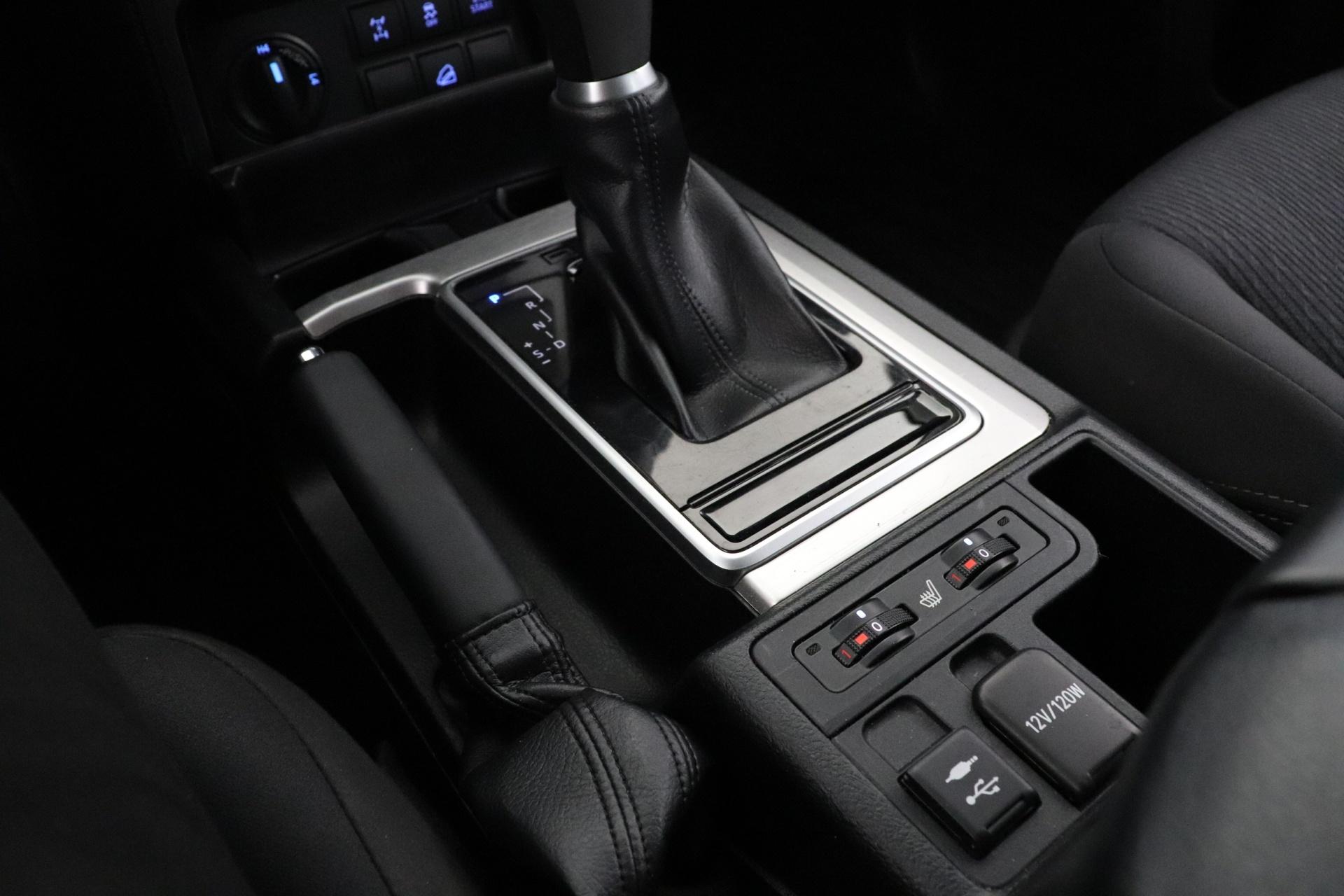 TOYOTA Land Cruiser 2020