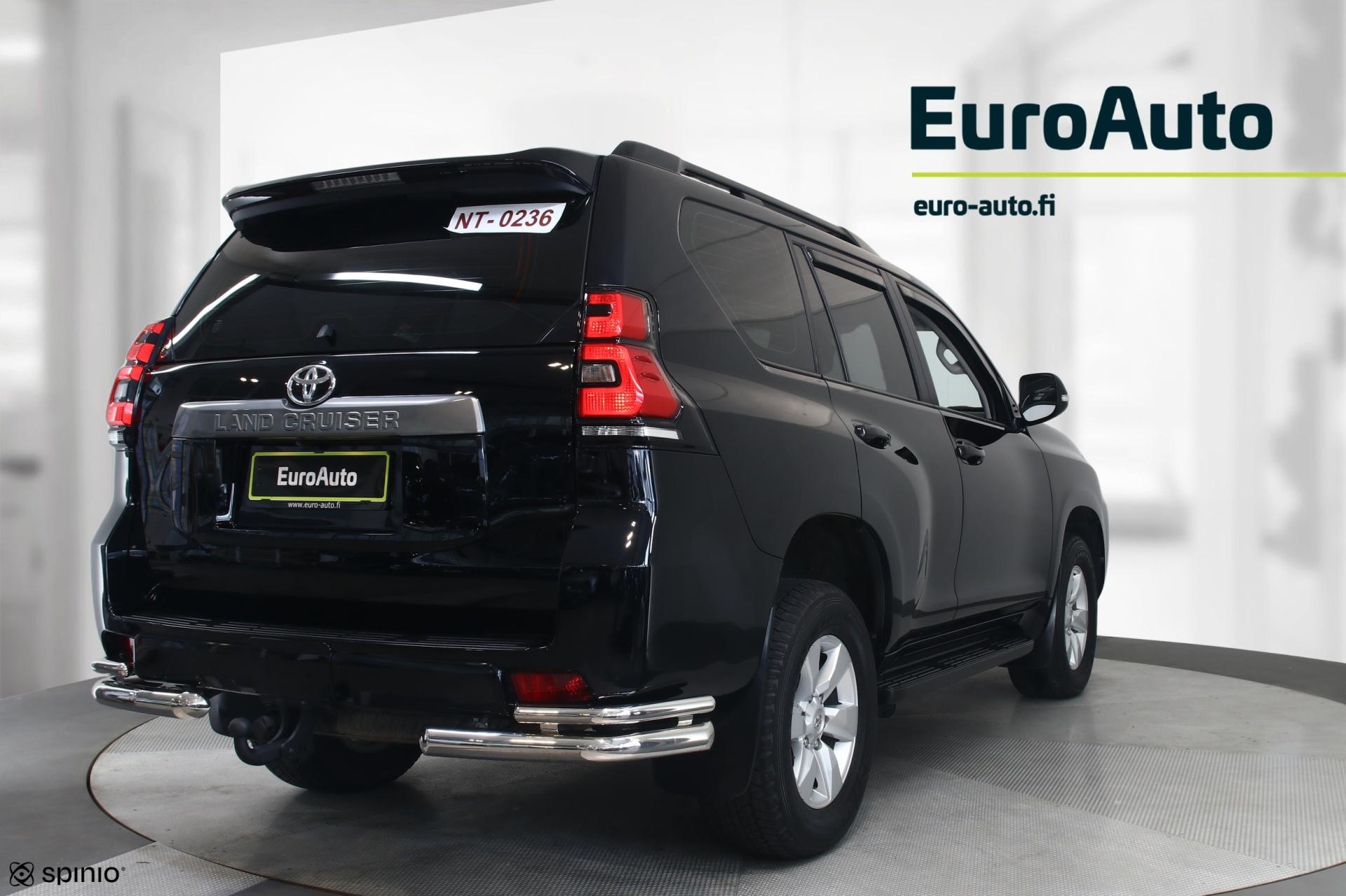 TOYOTA Land Cruiser 2020