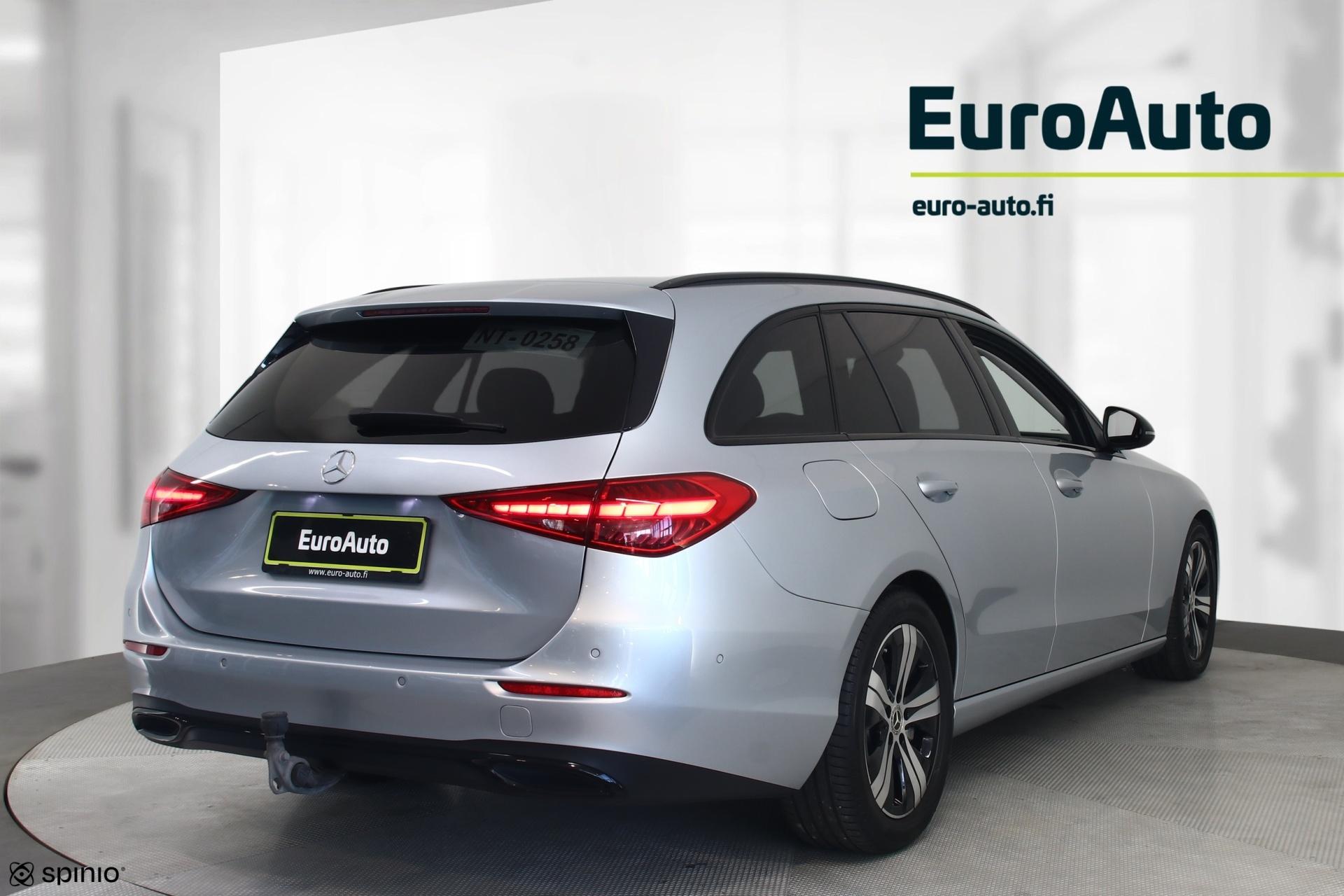 MERCEDES-BENZ C 2022