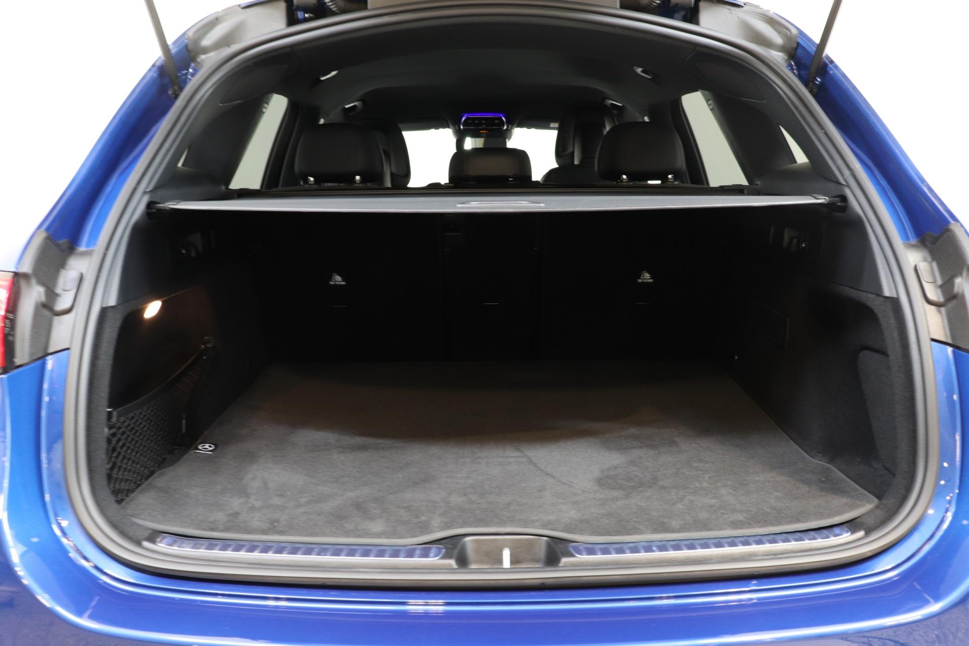 MERCEDES-BENZ GLC 2025